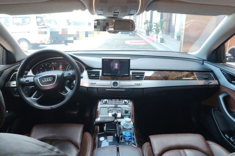 Used Audi A8 2013 A8L 45 TFSI quattro Comfort model Center Console