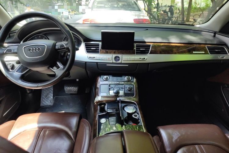 Used Audi A8 2013 A8L 55 TFSI quattro Luxury Model Center Console