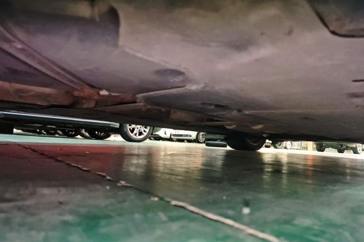 Used Audi A8 2013 A8L 45 TFSI quattro Comfort model Chassis Front Left
