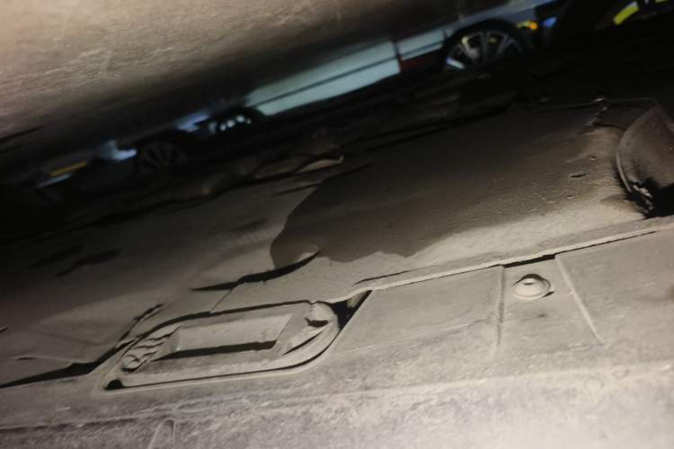 Used Audi A8 2013 A8L 50 TFSI quattro Luxury Model Chassis Front Left