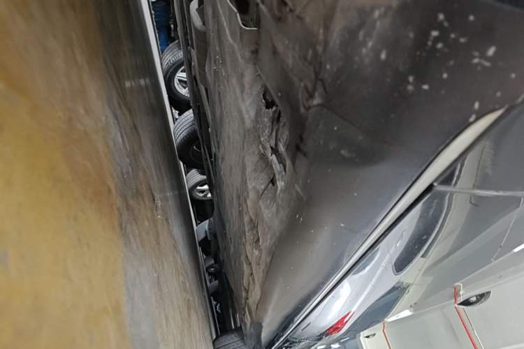Used Audi A8 2013 A8L 45 TFSI quattro Comfort model Chassis Front Left