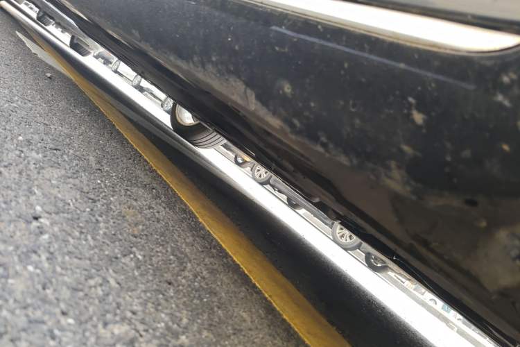 Used Audi A8 2013 A8L 45 TFSI quattro Comfort model Chassis Front Right
