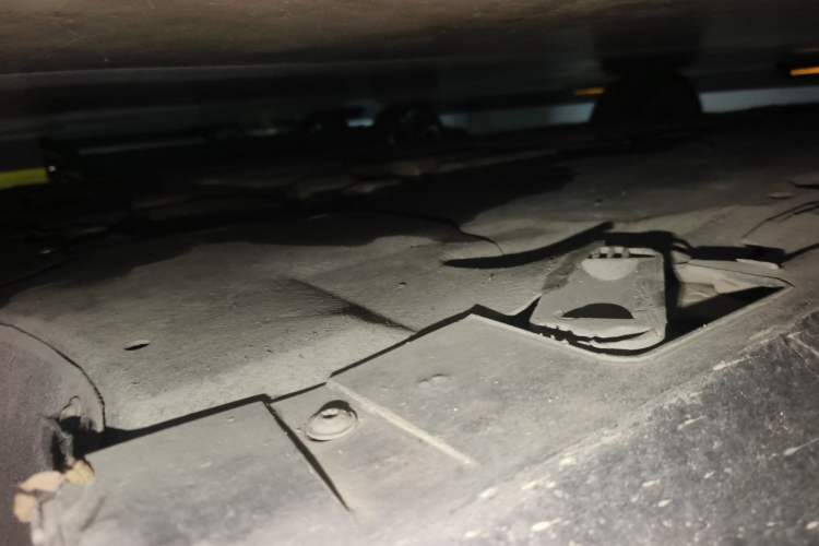 Used Audi A8 2013 A8L 50 TFSI quattro Luxury Model Chassis Front Right
