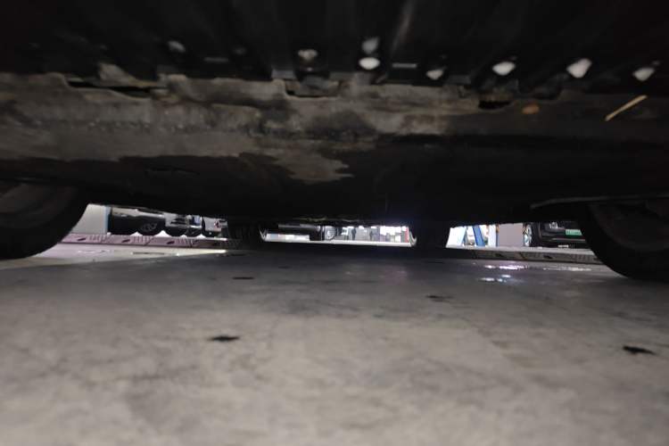 Used Audi A8 2013 A8L 45 TFSI quattro Comfort model Chassis Front
