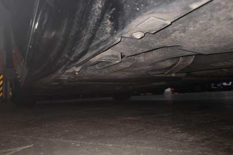 Used Audi A8 2013 A8L 45 TFSI quattro Comfort model Chassis Rear Left