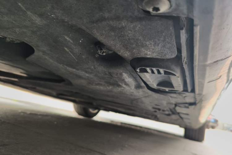 Used Audi A8 2013 A8L 45 TFSI quattro Comfort model Chassis Rear Right