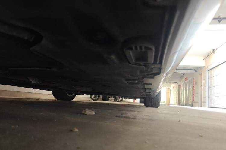 Used Audi A8 2013 A8L 45 TFSI quattro Comfort model Chassis Rear Right