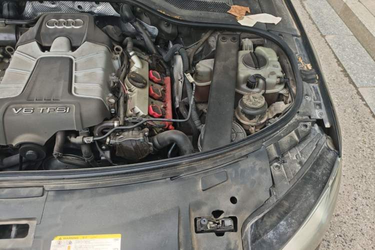 Used Audi A8 2013 A8L 45 TFSI quattro Luxury Model Engine Bay Left