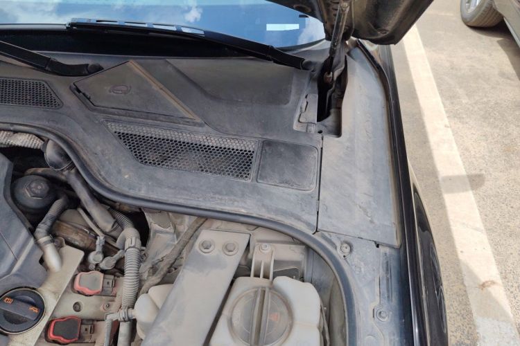 Used Audi A8 2013 A8L 30 FSI Comfort Model Engine Bay Left