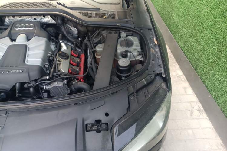 Used Audi A8 2013 A8L 45 TFSI quattro Comfort model Engine Bay Left