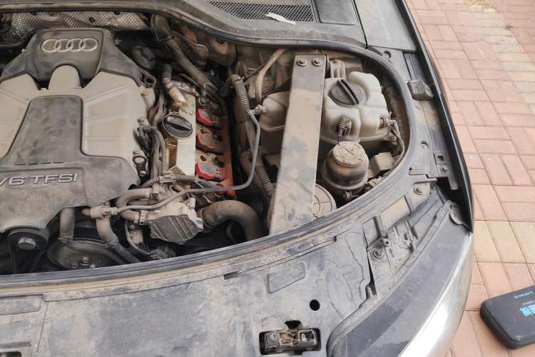 Used Audi A8 2013 A8L 45 TFSI quattro Luxury Model Engine Bay Left