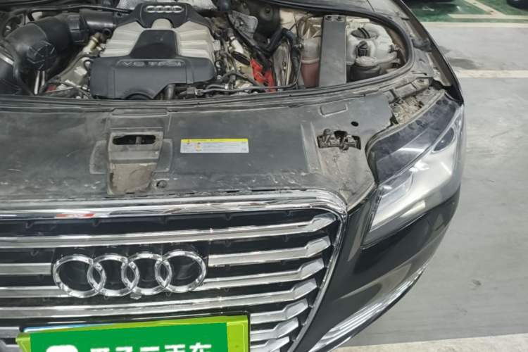 Used Audi A8 2013 A8L 45 TFSI quattro Comfort model Engine Bay Left