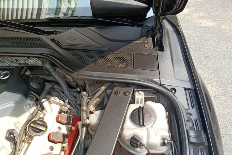 Used Audi A8 2013 A8L 50 TFSI quattro Prestige Edition Engine Bay Left