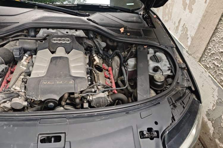 Used Audi A8 2013 A8L 45 TFSI quattro Comfort model Engine Bay Left