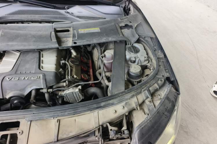 Used Audi A8 2013 A8L 45 TFSI quattro Luxury Model Engine Bay Left