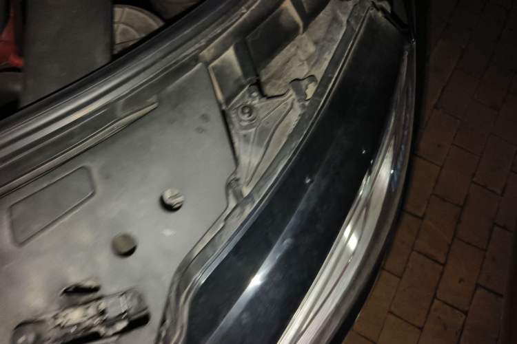 Used Audi A8  Engine Bay Left