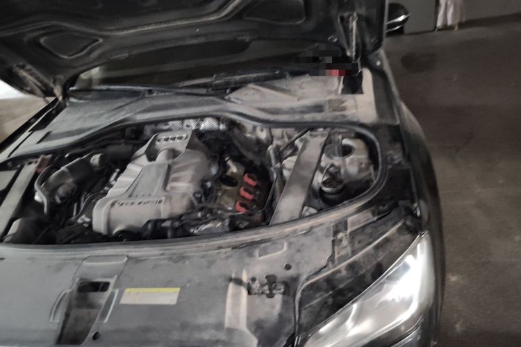 Used Audi A8 2013 A8L 45 TFSI quattro Comfort model Engine Bay Left