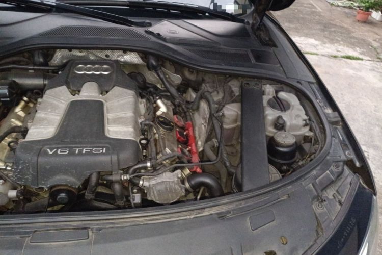Used Audi A8 2013 A8L 45 TFSI quattro Luxury Model Engine Bay Left