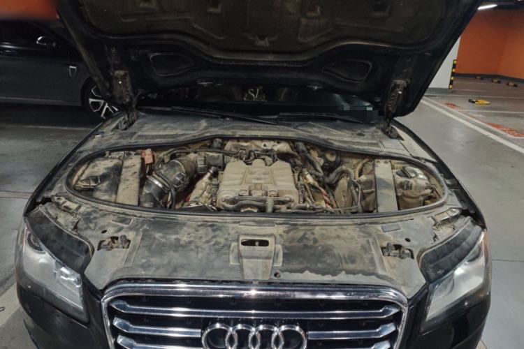 Used Audi A8 2013 A8L 45 TFSI quattro Comfort model Engine Bay