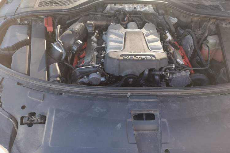 Used Audi A8 2013 A8L 45 TFSI quattro Comfort model Engine Bay