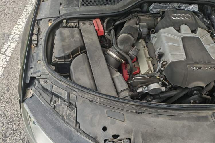 Used Audi A8 2013 A8L 45 TFSI quattro Luxury Model Engine Bay Right