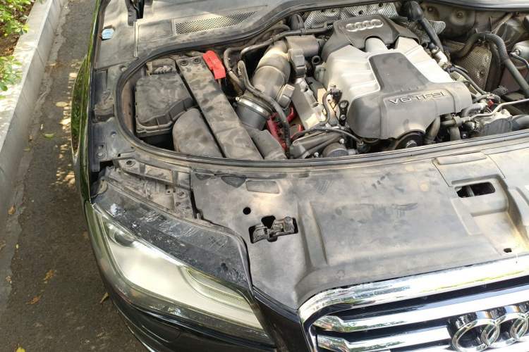 Used Audi A8 2013 A8L 45 TFSI quattro Luxury Model Engine Bay Right