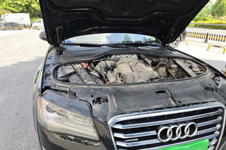 Used Audi A8 2013 A8L 50 TFSI quattro Luxury Model Engine Bay Right