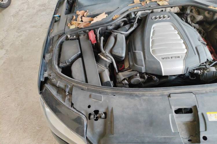 Used Audi A8 2013 A8L 30 FSI Comfort Model Engine Bay Right