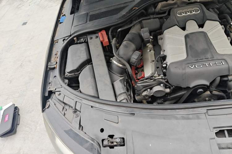 Used Audi A8 2013 A8L 45 TFSI quattro Luxury Model Engine Bay Right