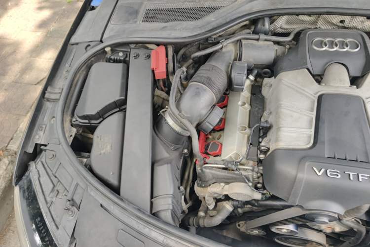Used Audi A8 2013 A8L 45 TFSI quattro Luxury Model Engine Bay Right