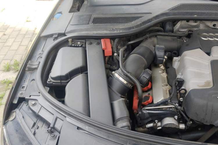 Used Audi A8 2013 A8L 50 TFSI quattro Prestige Edition Engine Bay Right