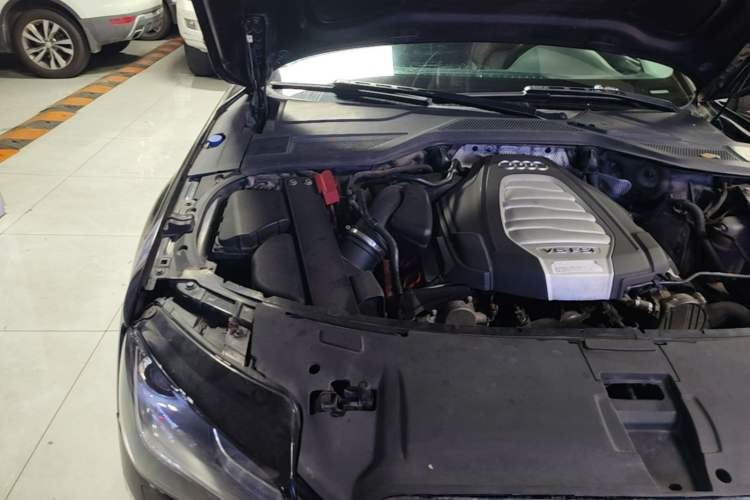 Used Audi A8 2013 A8L 30 FSI Comfort Model Engine Bay Right