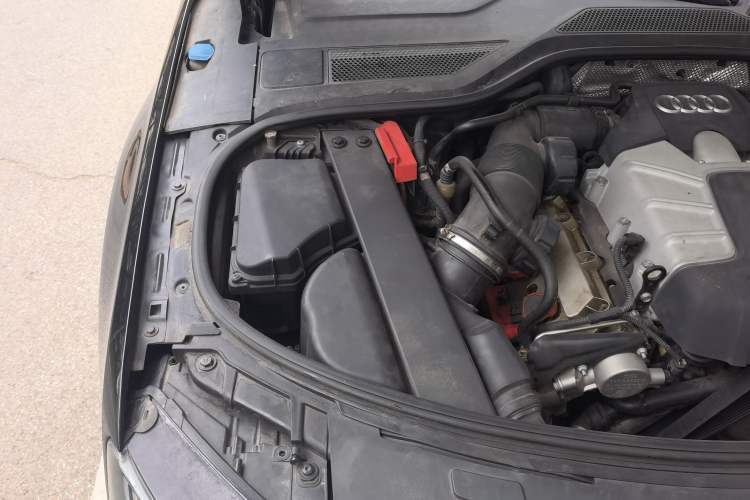 Used Audi A8 2013 A8L 45 TFSI quattro Comfort model Engine Bay Right