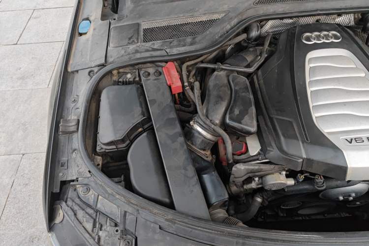 Used Audi A8 2013 A8L 45 TFSI quattro Comfort model Engine Bay Right