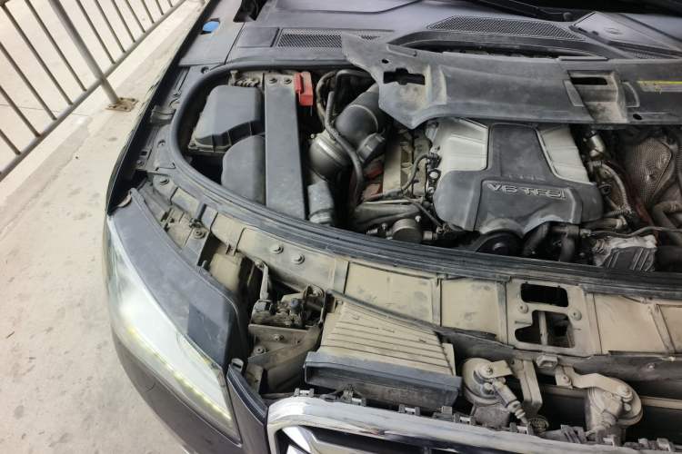 Used Audi A8 2013 A8L 45 TFSI quattro Luxury Model Engine Bay Right