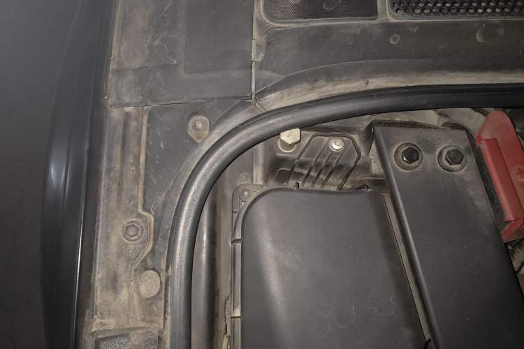 Used Audi A8 2013 A8L 45 TFSI quattro Comfort model Engine Bay Right