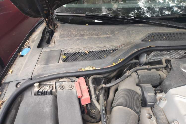 Used Audi A8 2013 A8L 45 TFSI quattro Luxury Model Engine Bay Right