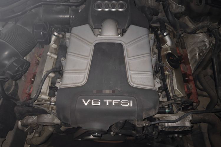 Used Audi A8 2013 A8L 45 TFSI quattro Comfort model Engine Bay