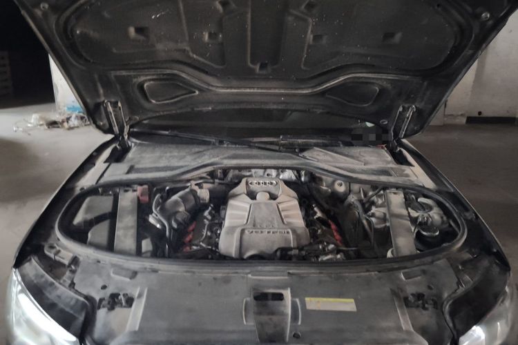 Used Audi A8 2013 A8L 45 TFSI quattro Comfort model Engine Bay