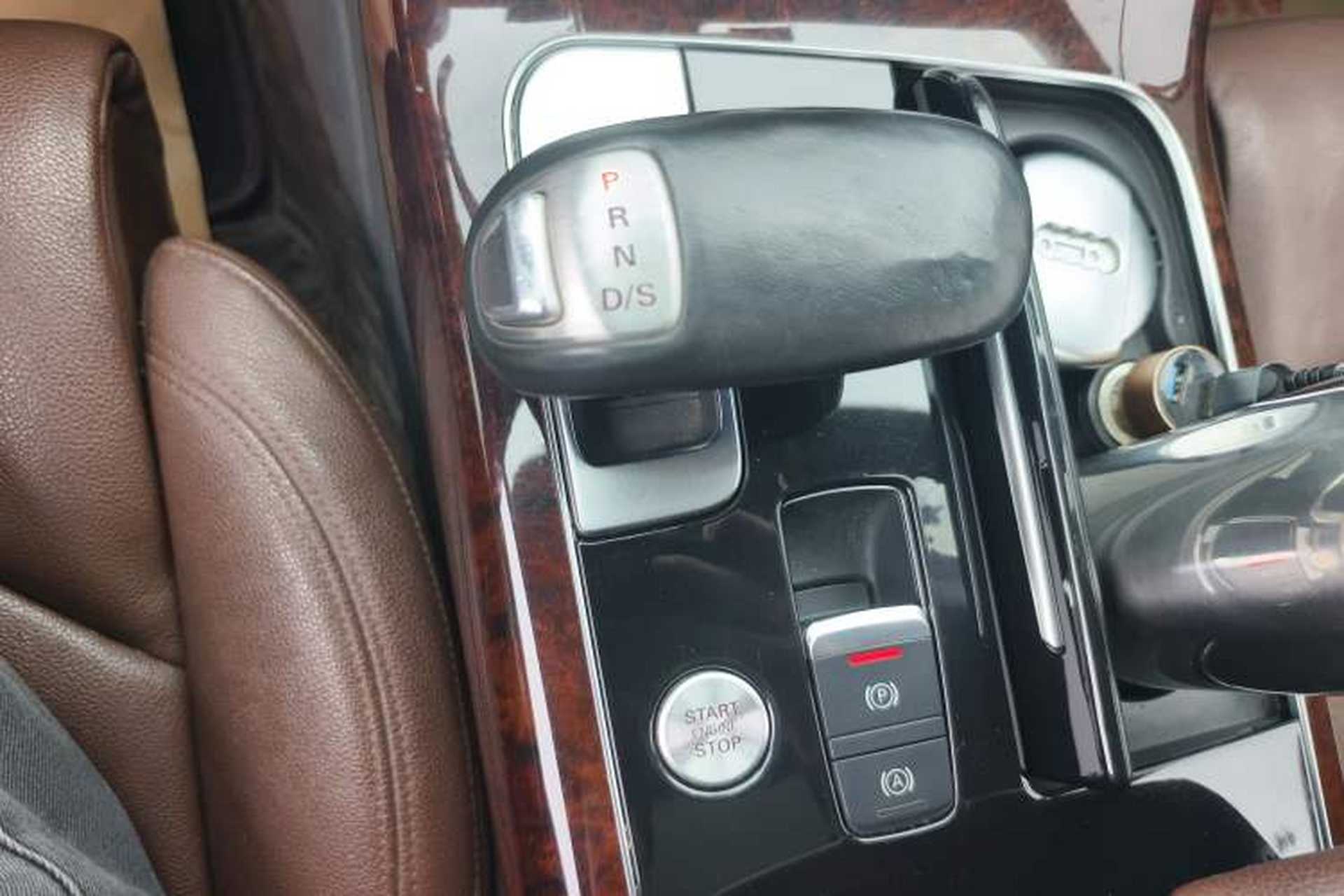 Used Audi A8 2013 A8L 45 TFSI quattro Comfort model Gear Lever