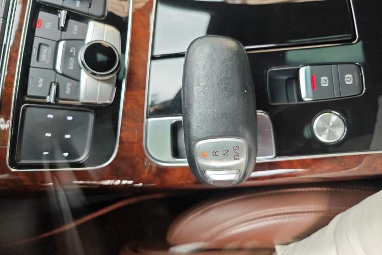 Used Audi A8 2013 A8L 40 hybrid Gear Lever