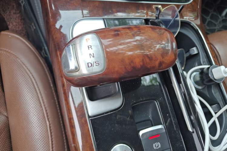 Used Audi A8 2013 A8L 50 TFSI quattro Prestige Edition Gear Lever