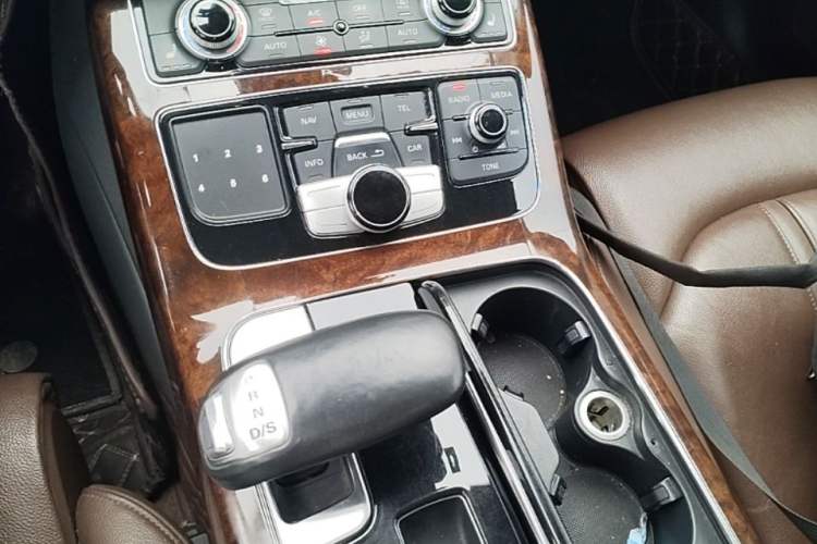 Used Audi A8 2013 A8L 45 TFSI quattro Comfort model Gear Lever