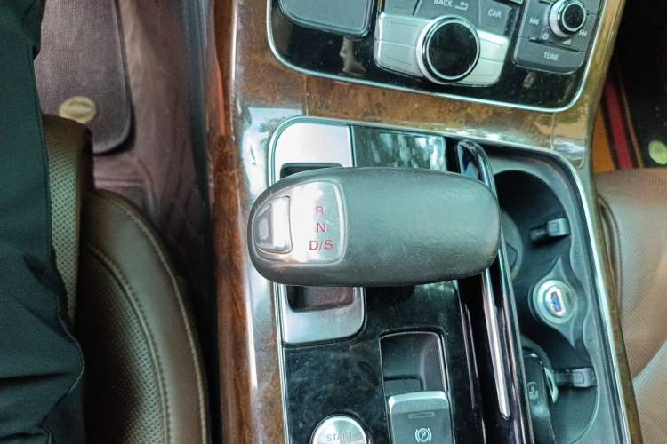 Used Audi A8 2013 A8L 45 TFSI quattro Luxury Model Gear Lever