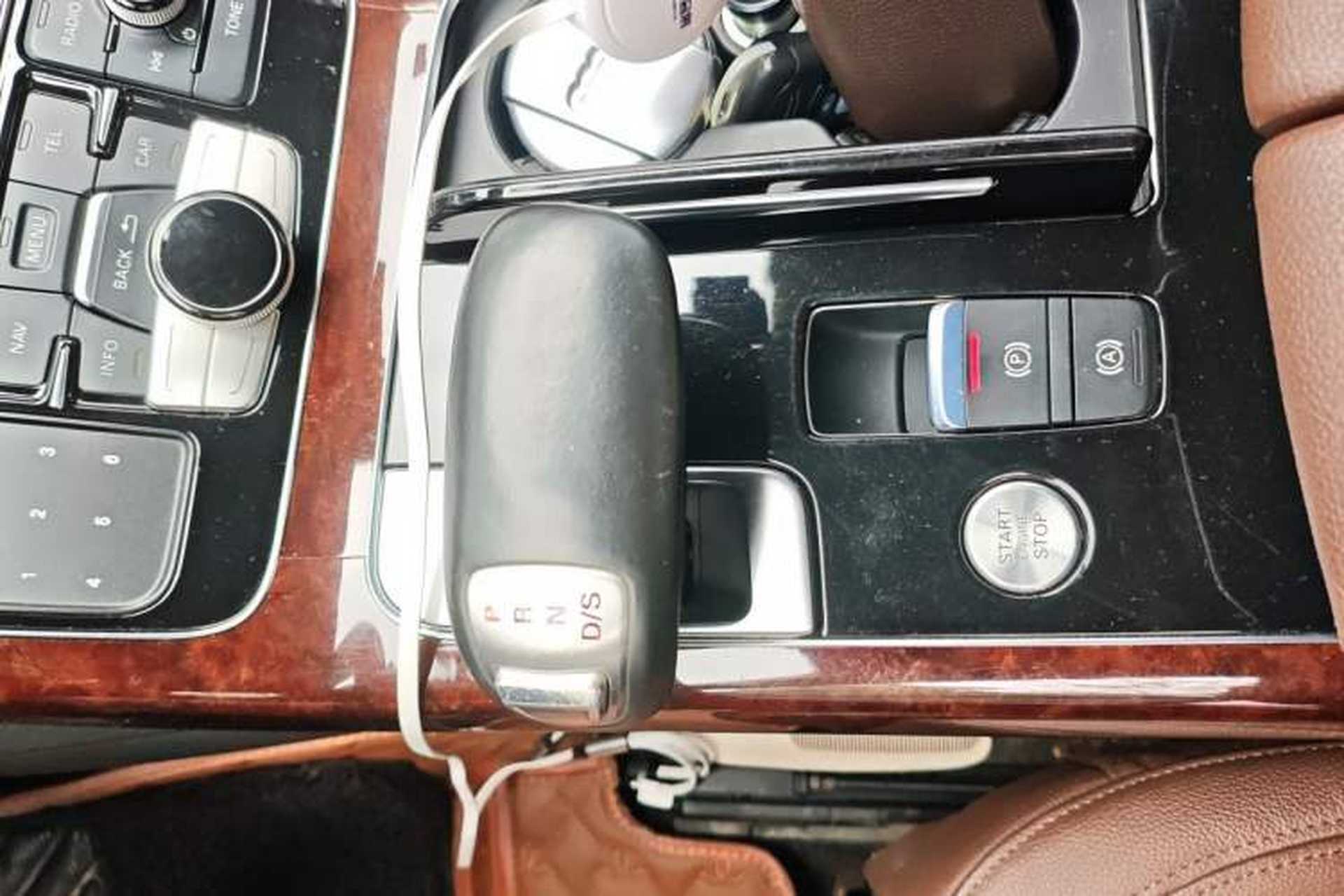Used Audi A8 2013 A8L 45 TFSI quattro Comfort model Gear Lever