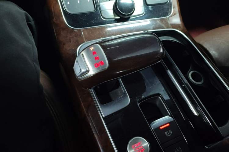 Used Audi A8 2013 A8L 30 FSI Comfort Model Gear Lever