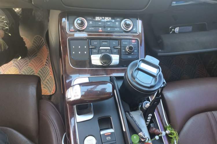 Used Audi A8 2013 A8L 45 TFSI quattro Comfort model Gear Lever