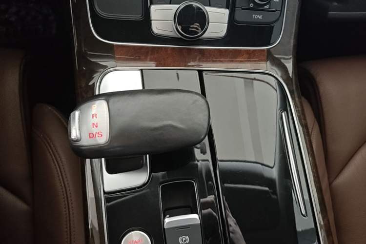 Used Audi A8 2013 A8L 45 TFSI quattro Comfort model Gear Lever
