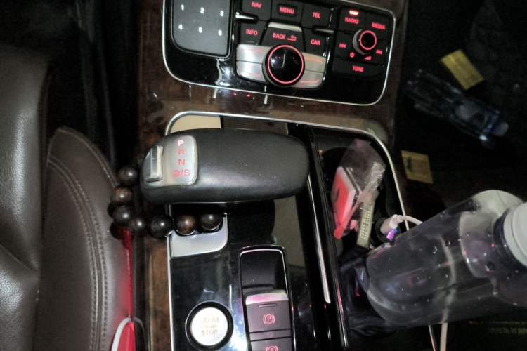 Used Audi A8 2013 A8L 45 TFSI quattro Comfort model Gear Lever
