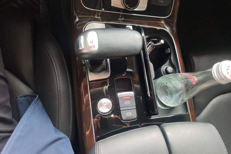 Used Audi A8 2013 A8L 45 TFSI quattro Luxury Model Gear Lever